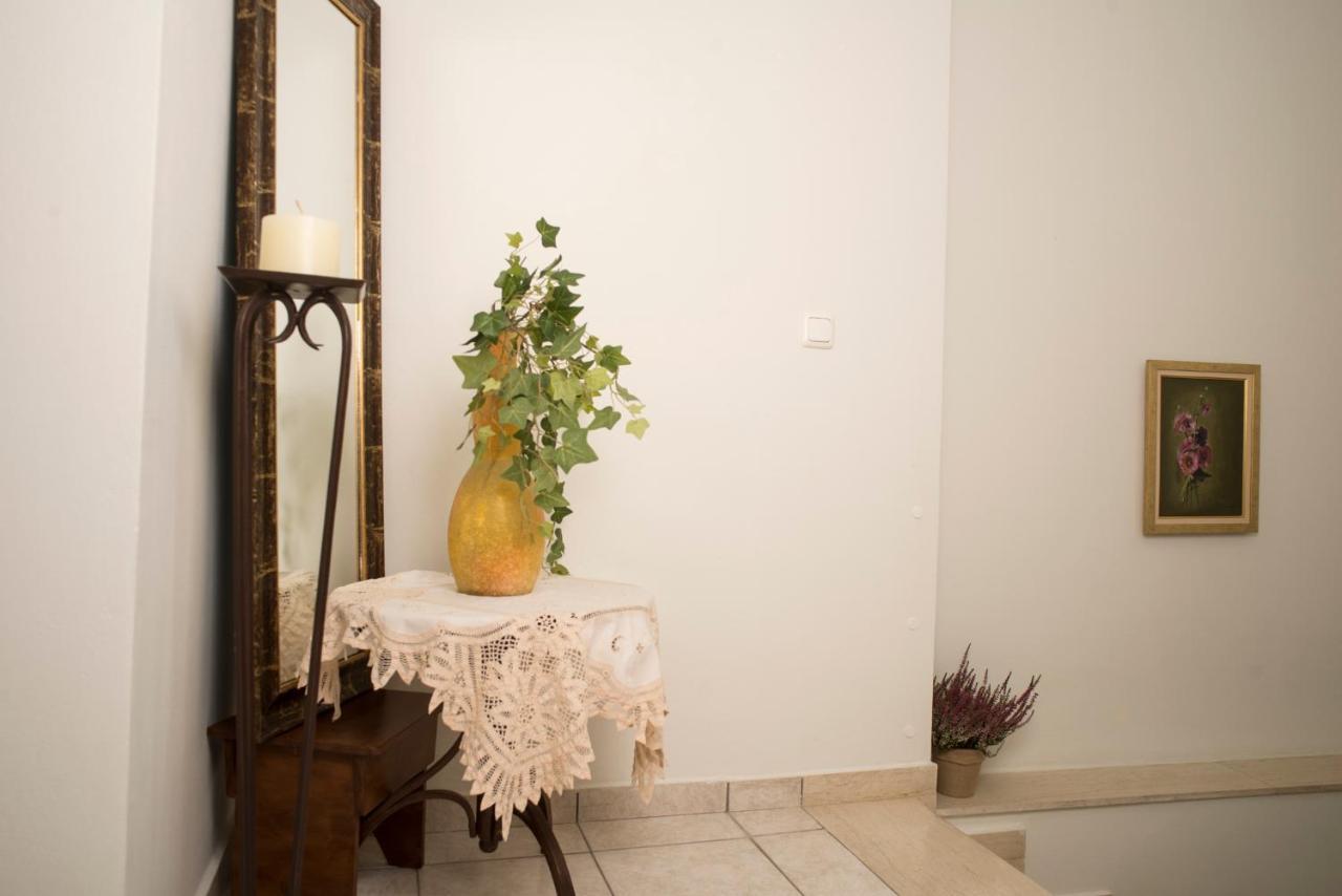 Maisonette With Garden In The Heart Of The Historical Kalamata Center Εξωτερικό φωτογραφία