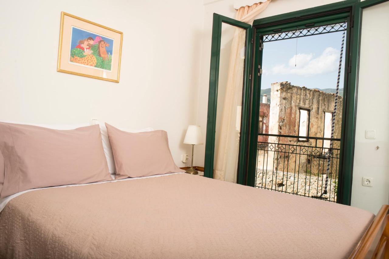 Maisonette With Garden In The Heart Of The Historical Kalamata Center Εξωτερικό φωτογραφία