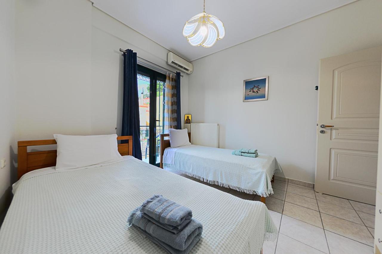 Maisonette With Garden In The Heart Of The Historical Kalamata Center Εξωτερικό φωτογραφία