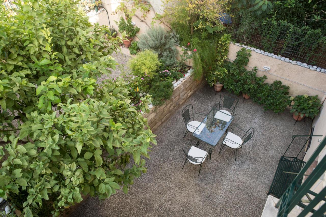 Maisonette With Garden In The Heart Of The Historical Kalamata Center Εξωτερικό φωτογραφία